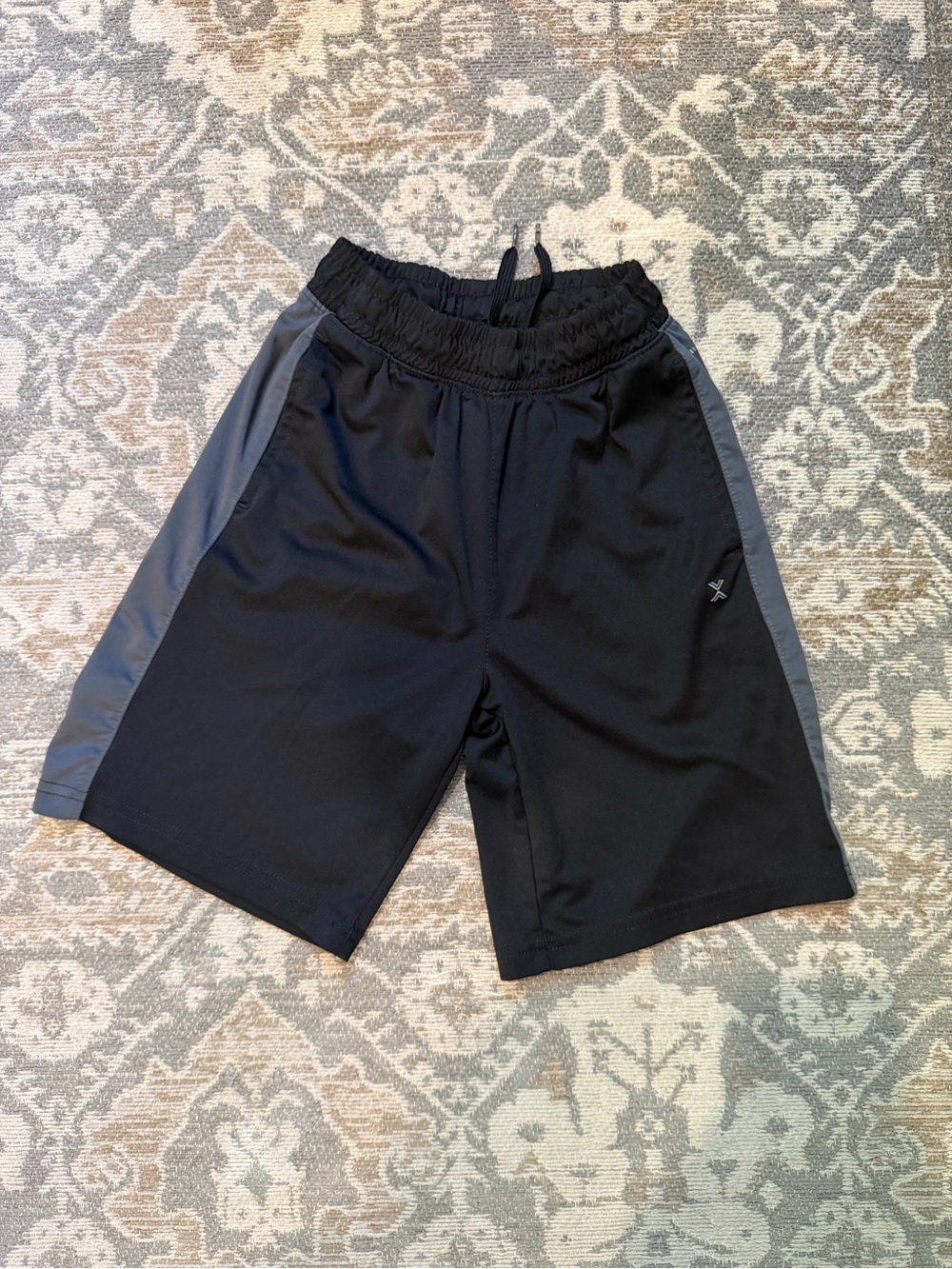 Youth Black Athletic Mesh Shorts with Gray Side Panels size XS 6/7